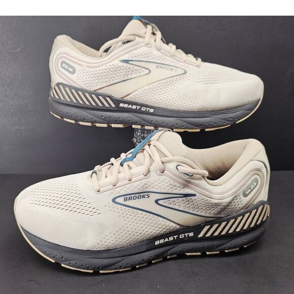 Extra Wide Brooks Men 11 - Picture 1 of 9